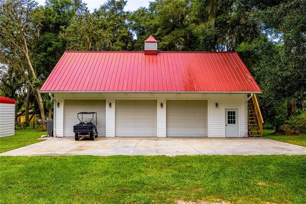 Detached Garage, Exterior