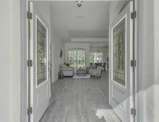 Interior, Living room, Pendant Lights, Recessed Lighting, Wood Texture Flooring