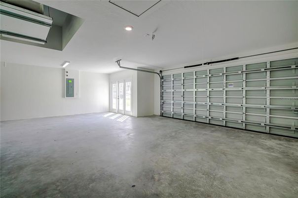 Garage, Interior