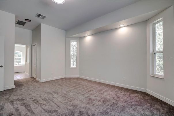 Empty room, Interior, Recessed Lighting