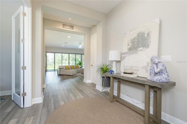 Interior, Recessed Lighting, Wood Texture Flooring