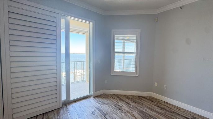 Empty room, Interior, Water, Wood Texture Flooring