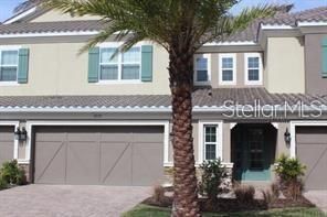 Attached, Exterior, Facade, Mediterranean