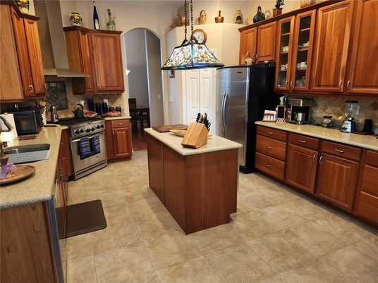 Interior, Kitchen, Pendant Lights, Stainless Steel Appliances
