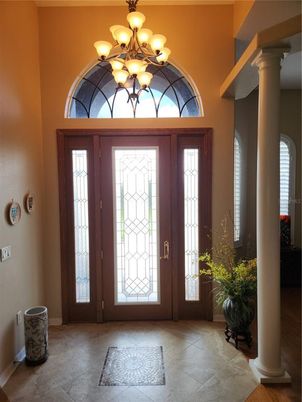 Chandelier, Interior