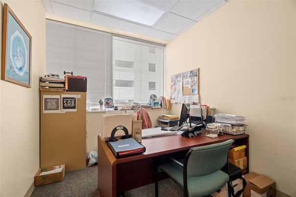 Home Office, Interior