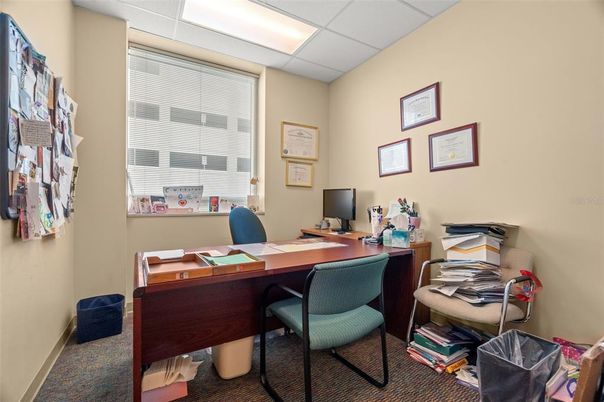 Home Office, Interior