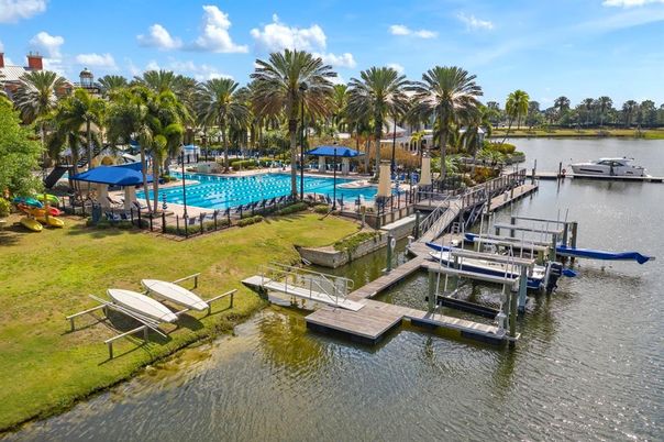 Exterior, Lake, Pool