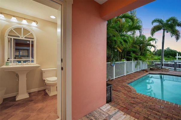 Exterior, Interior, Pool