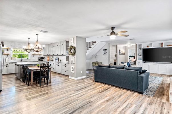 Chandelier, Dining room, Interior, Kitchen, Living room, Wood Texture Flooring