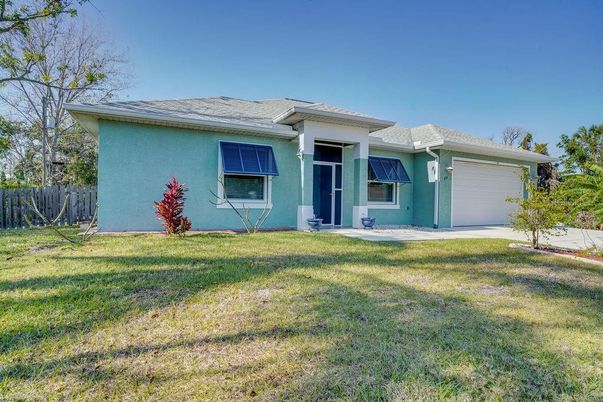Attached, Backyard, Exterior, Facade, Ranch