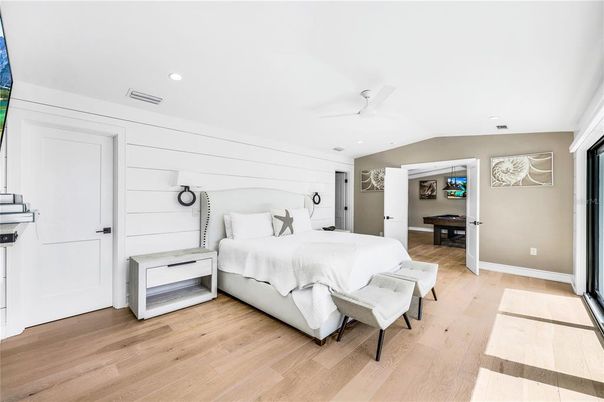 Bedroom, Interior, Recessed Lighting, Wood Texture Flooring