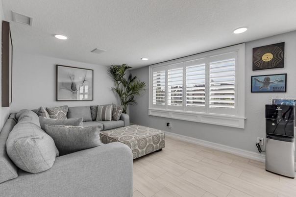 Interior, Living room, Recessed Lighting, Wood Texture Flooring