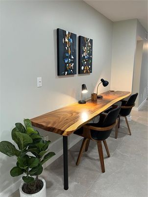 Home Office, Interior