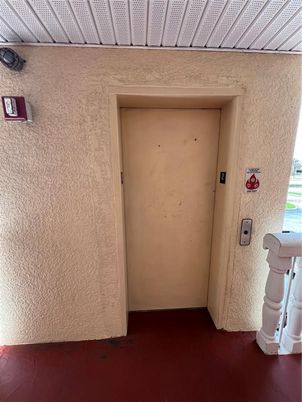 Elevator, Interior