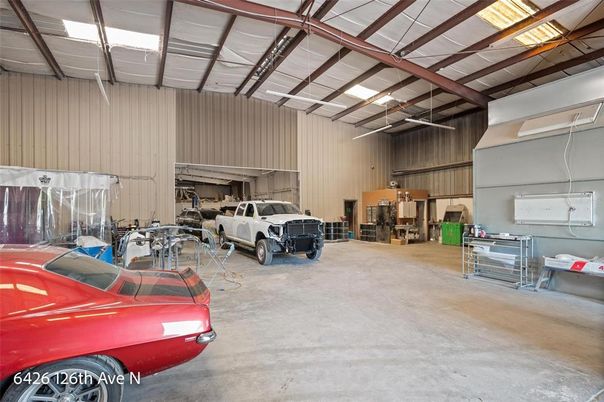 Garage, Interior