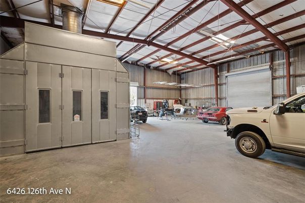 Garage, Interior