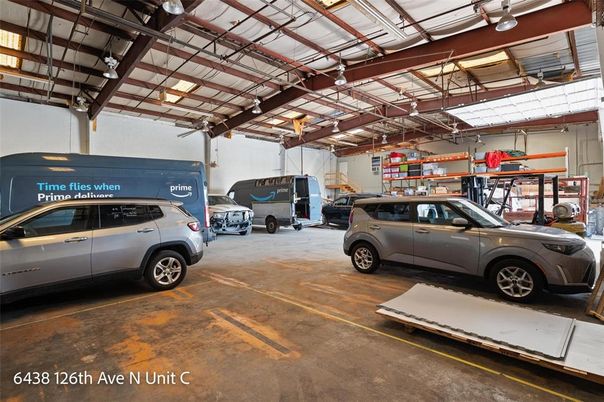 Garage, Interior
