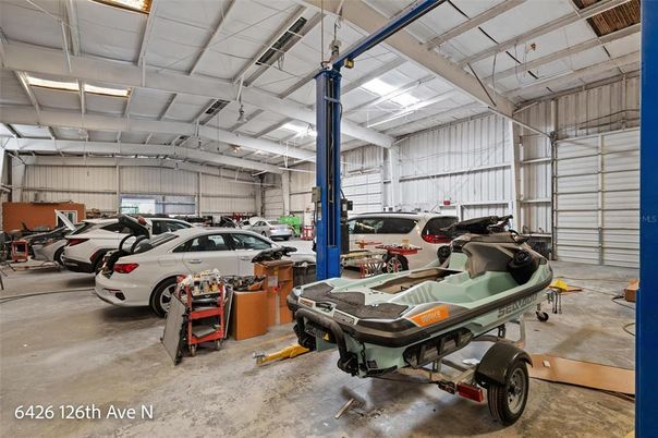 Garage, Interior