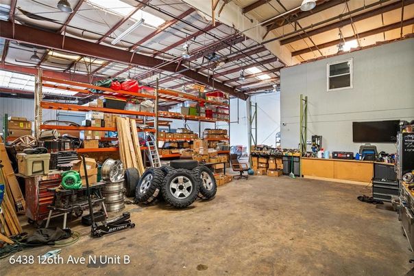 Garage, Interior