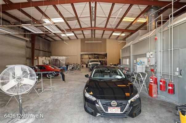 Garage, Interior