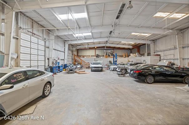 Garage, Interior