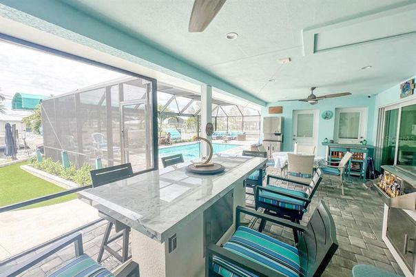 Dining room, Interior, Recessed Lighting, Sun Room
