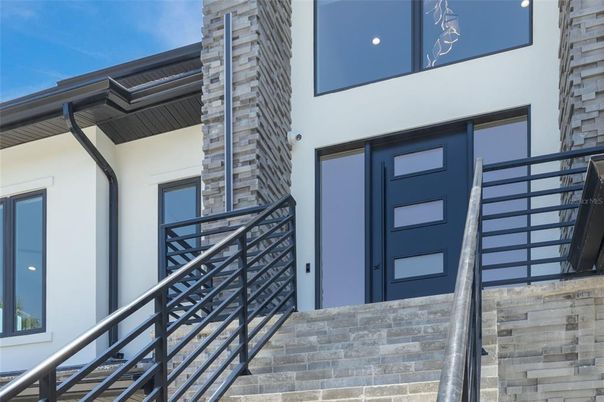 Exterior, Facade, None