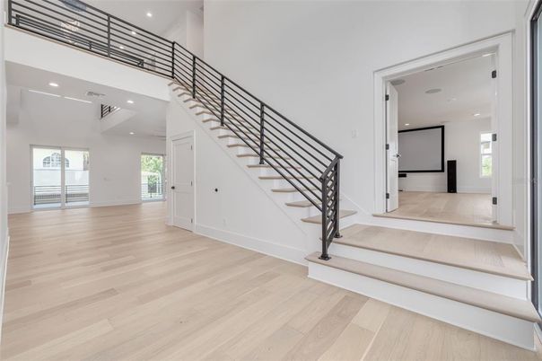Interior, Recessed Lighting, Wood Texture Flooring