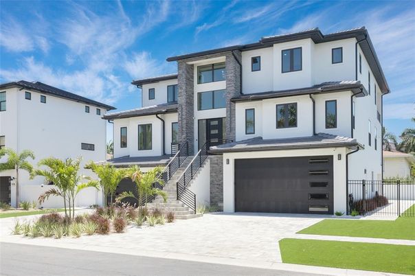 Attached, Exterior, Facade, Modern