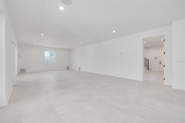 Empty room, Interior, Recessed Lighting