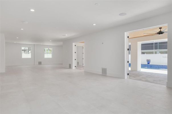 Empty room, Interior, Recessed Lighting
