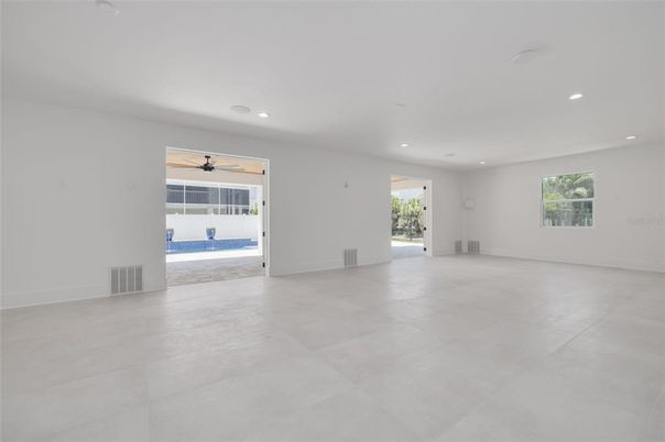 Empty room, Interior, Recessed Lighting