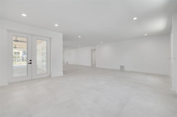 Empty room, Interior, Recessed Lighting