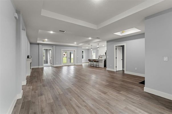 Dining room, Interior, Kitchen, Pendant Lights, Recessed Lighting, Wood Texture Flooring