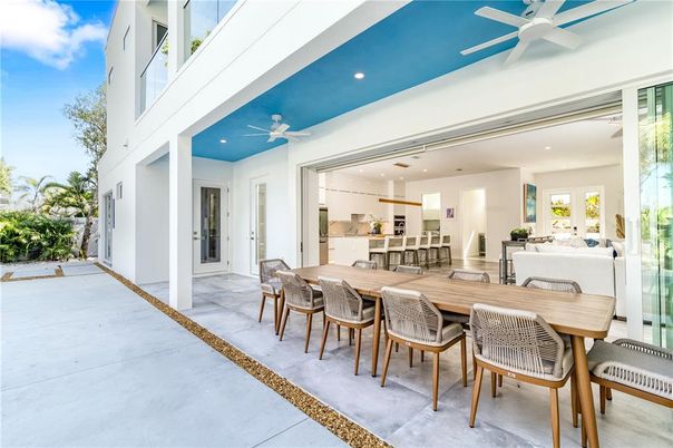 Exterior, Recessed Lighting