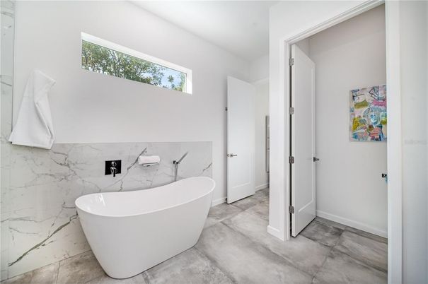 Bathroom, Free Standing Baths, Interior, Marble Walls
