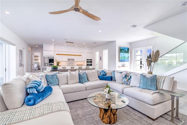Interior, Kitchen, Living room, Pendant Lights, Recessed Lighting, Stainless Steel Appliances