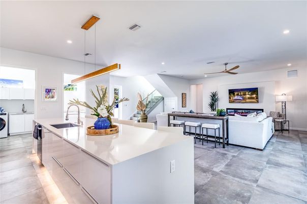 Interior, Kitchen, Living room, Pendant Lights, Recessed Lighting