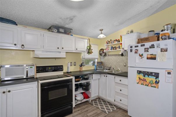 Interior, Kitchen, Wood Texture Flooring