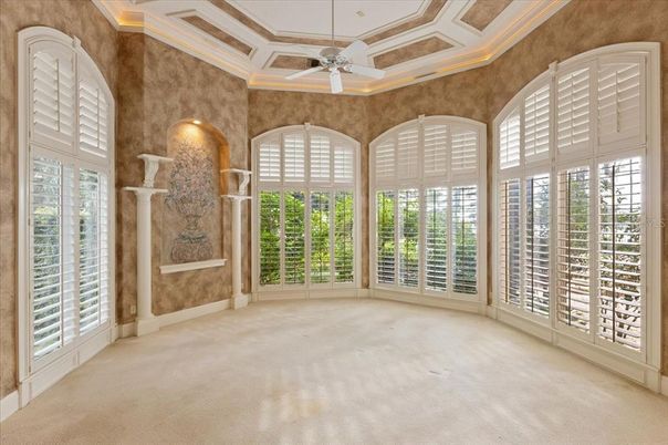 Empty room, Interior, Recessed Lighting