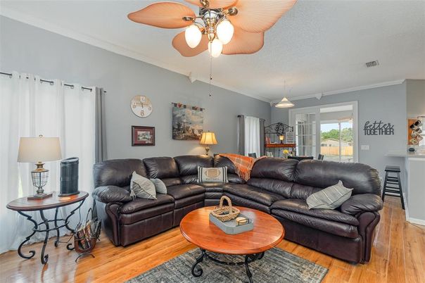 Interior, Living room, Pendant Lights, Wood Texture Flooring