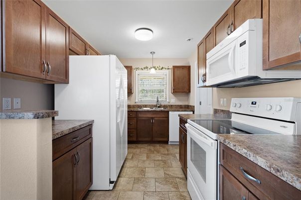 Chandelier, Interior, Kitchen