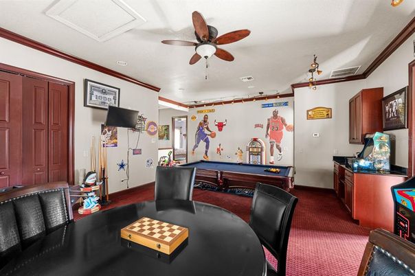 Billiard Table, Game Room, Interior
