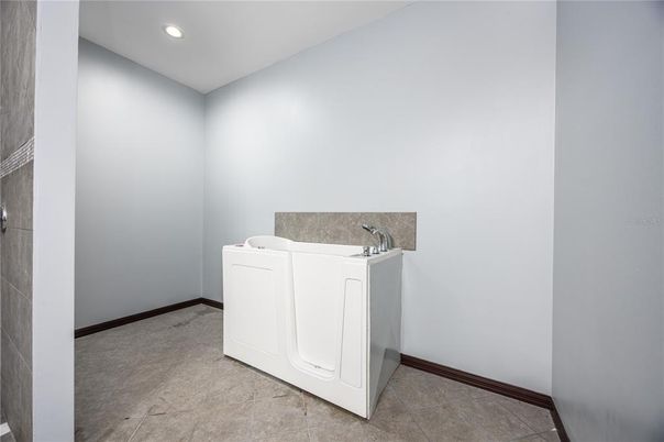 Interior, Recessed Lighting, Washer