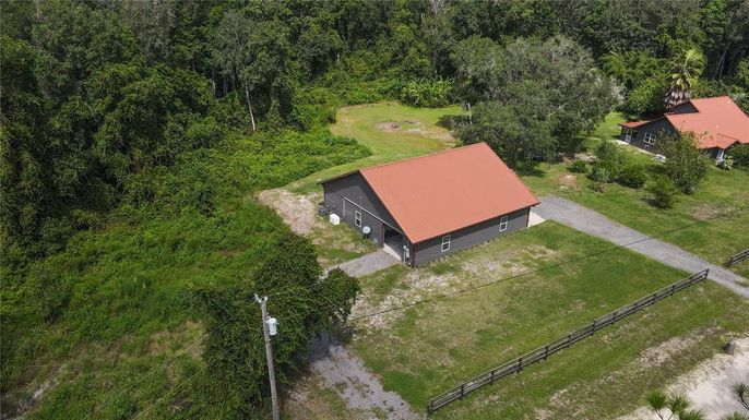 Exterior, Drone