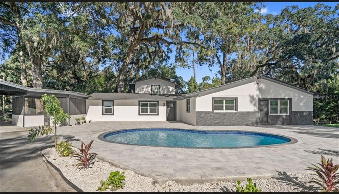 Exterior, Pool