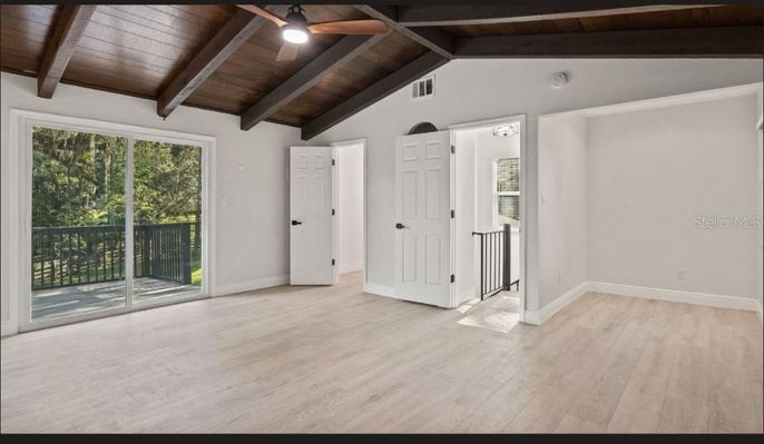 Empty room, Interior, Wooden Beams, Wooden Ceilings, Wood Texture Flooring
