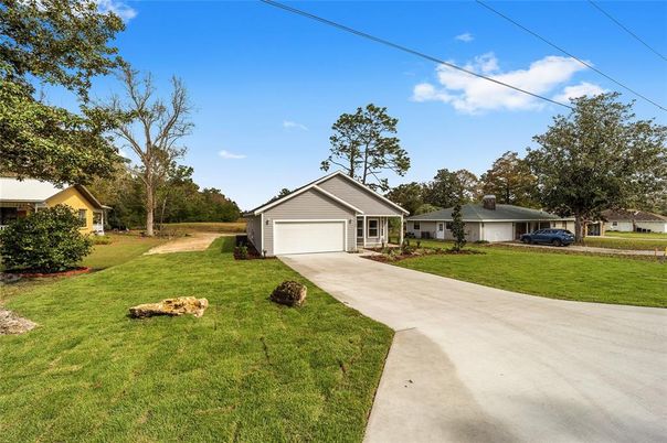 Backyard, Detached Garage, Exterior