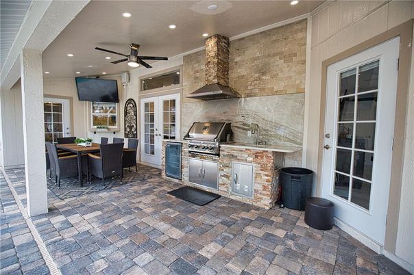 Exterior, Recessed Lighting